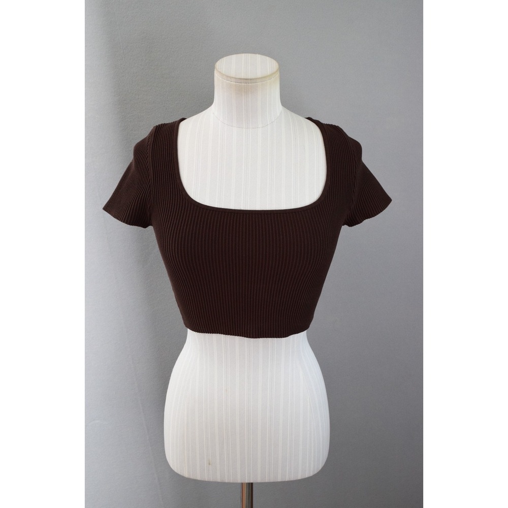 Babaton Aritzia Crop Top Womens S Sculpt Knit Square Neck Ribbed Stretch